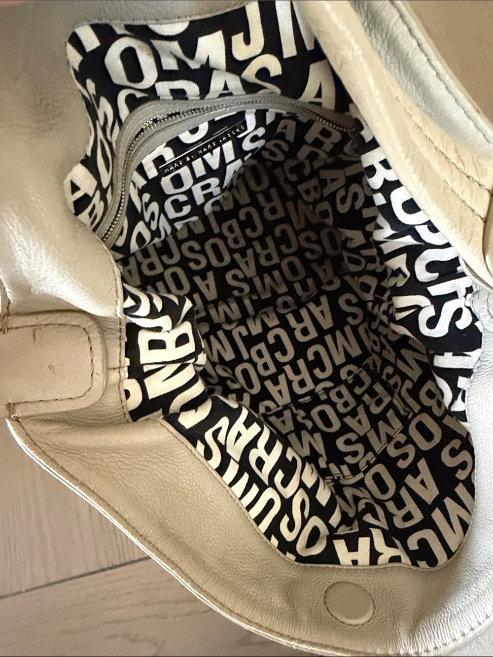Marc by Marc Jacobs Neutral Taupe Hobo Shoulder Bag - Picture 7 of 7